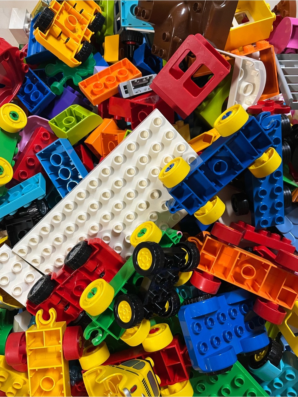 LEGO DUPLO 75 Piece Random Mixed Lot Bricks Wheels Vehicles Building Parts